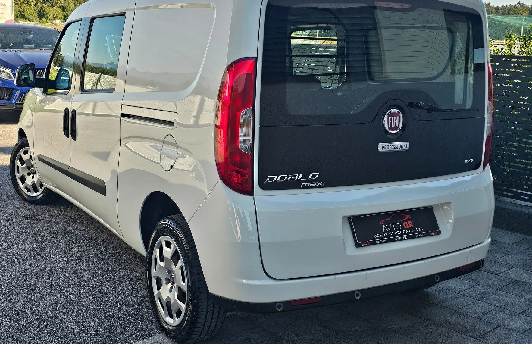 Zunanja slika - Fiat Doblo - 1.6j Multijet-MAXI- 5 SEDEŽ+TOVOR-SLO-1. LAST.-OD - 9