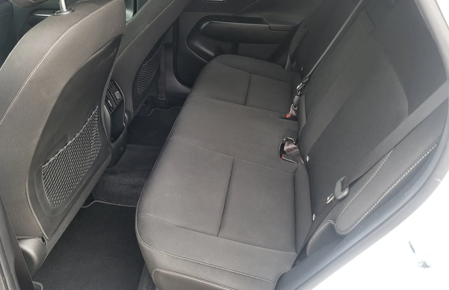 Zunanja slika - Hyundai Kona - 1.6 T-GDI Premium AUT-slo-1last-tov.garan-navi-alu - 16