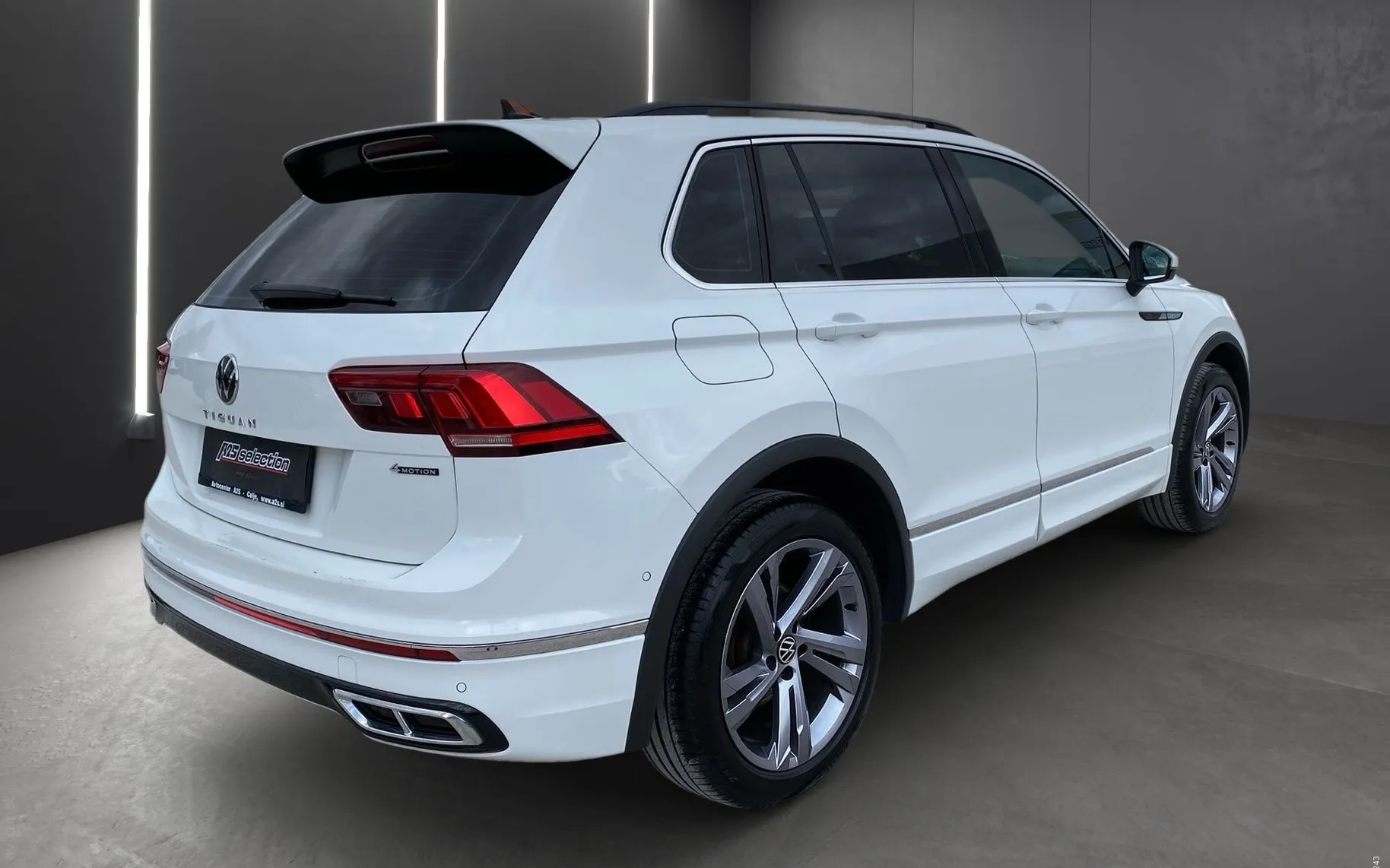 Zunanja slika - Volkswagen Tiguan - 2.0 TDI SCR 4M. BMT DSG R-Line ... - 3