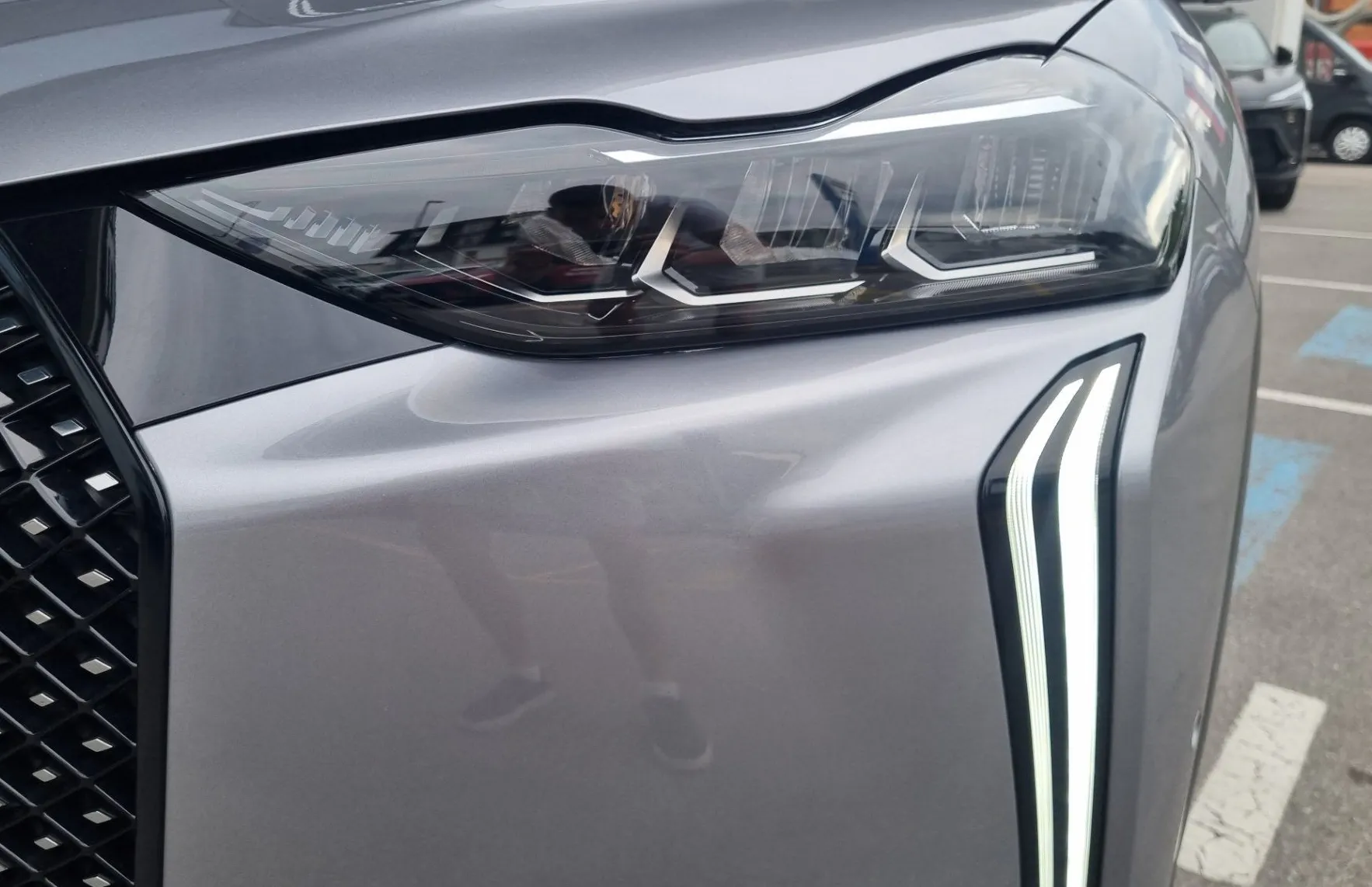 Zunanja slika - DS DS 3 - 1.2 MHEV Étoile Avtomatik - SAMO 17.423KM - 15