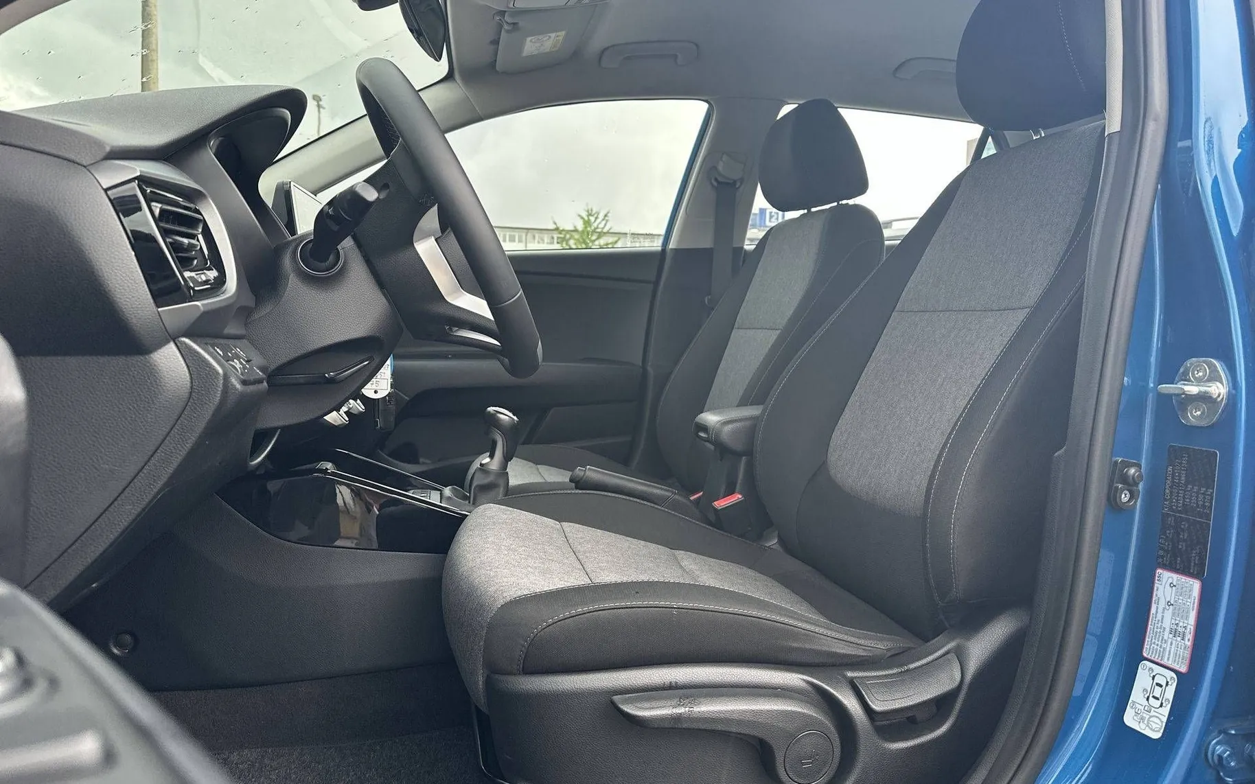 Notranja slika - KIA Stonic - 1.0 T-GDi EX Urban ISG - 10
