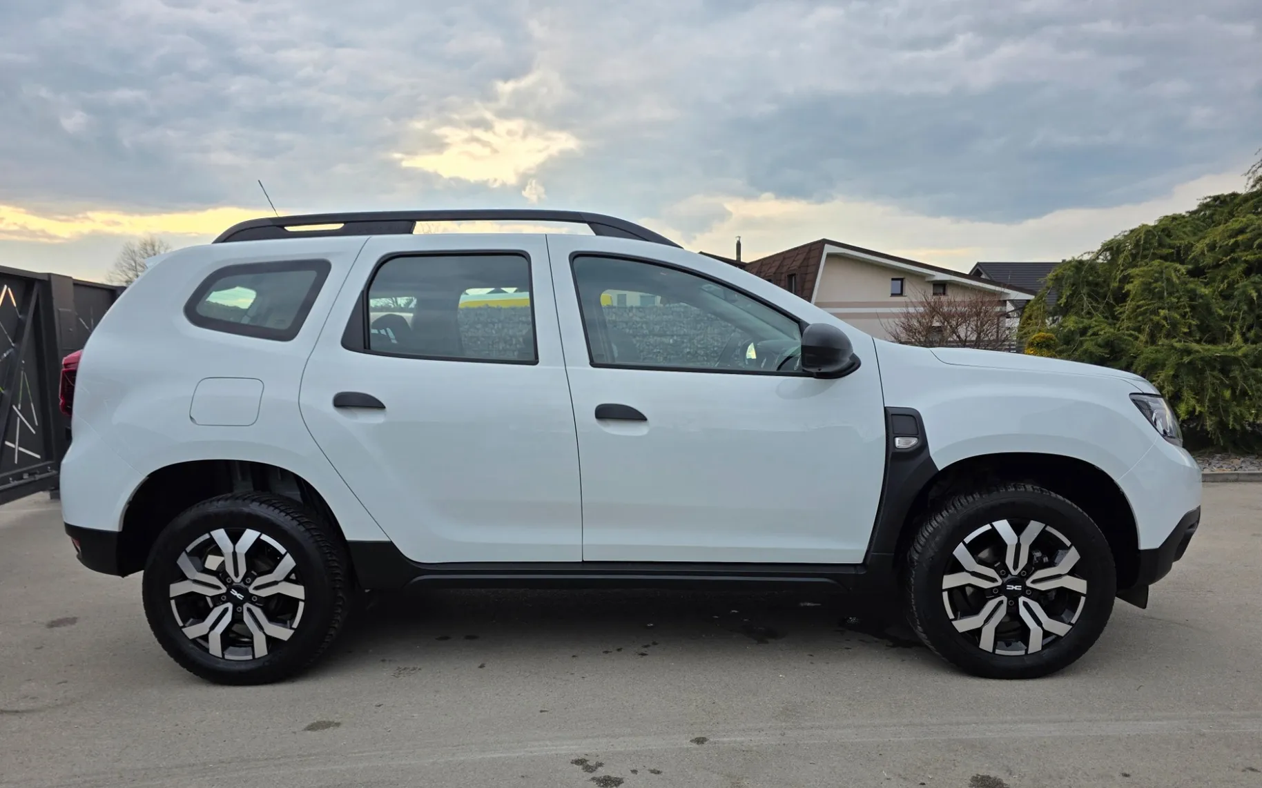 Zunanja slika - Dacia Duster - 1,0 Tce 90 Essential - 5