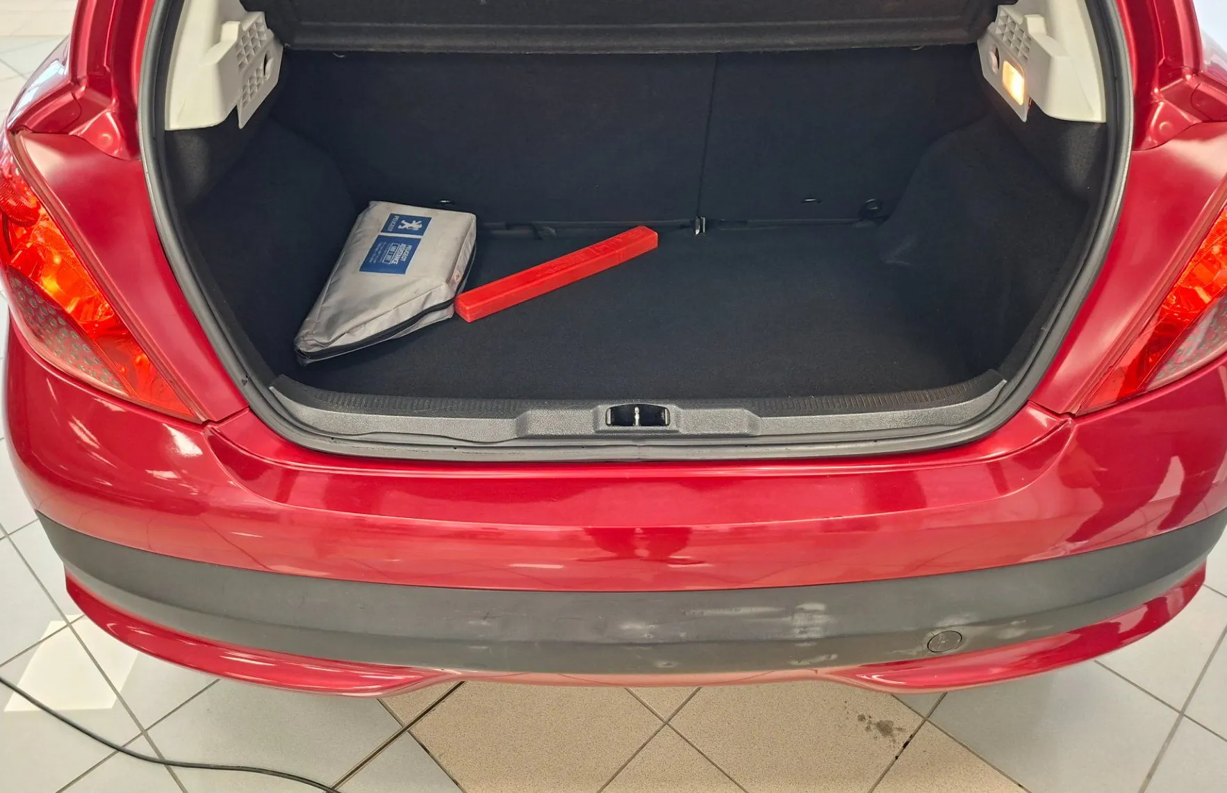 Zunanja slika - Peugeot 207 - Premium 1.4 16V-ODLIČEN-HITRI KREDIT- - 15