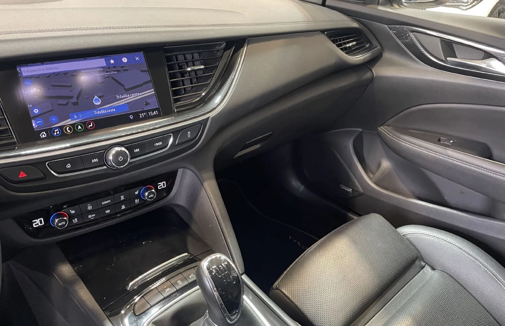 Zunanja slika - Opel Insignia - 1LAST-NAVI-360KAM-HLAJENJE-KEYLESS-RADAR-LED-USNJE - 10