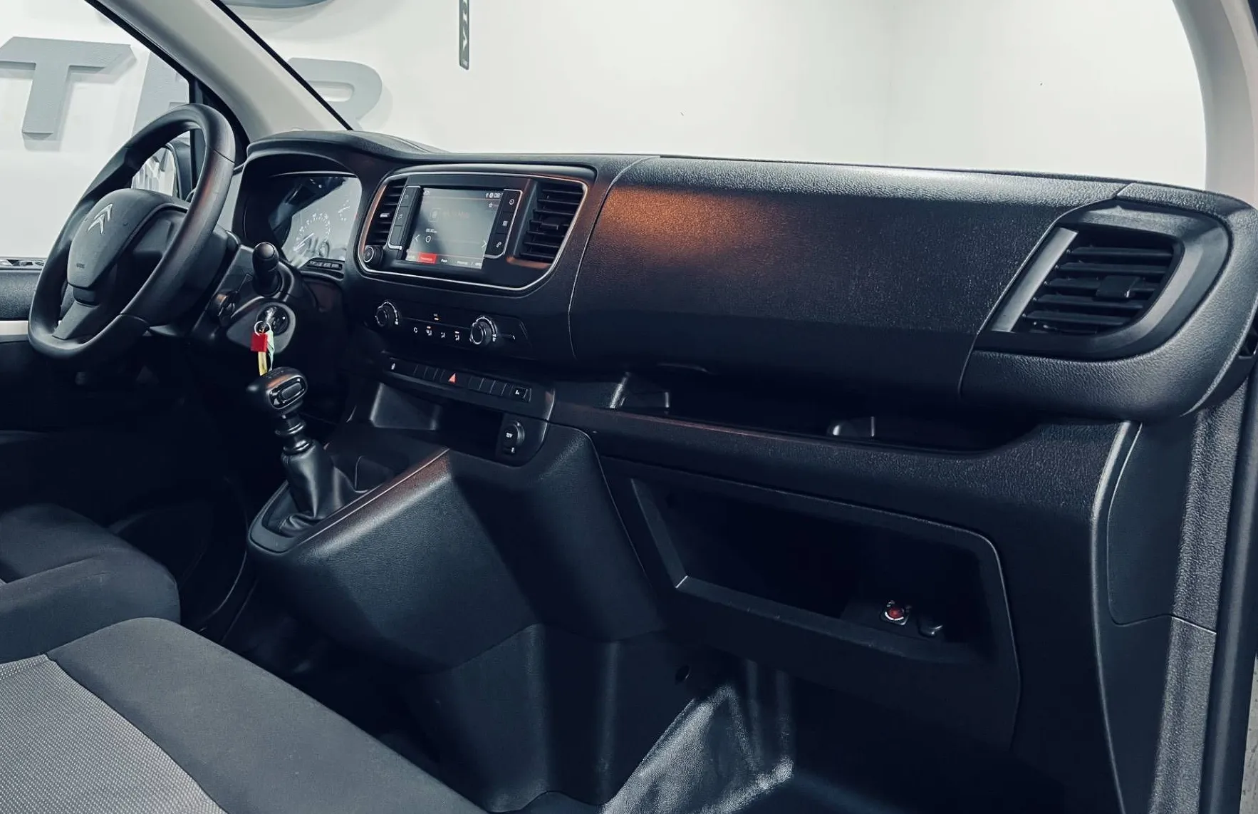 Zunanja slika - Citroën Jumpy - 2.0hdi L3 5+1 - 11
