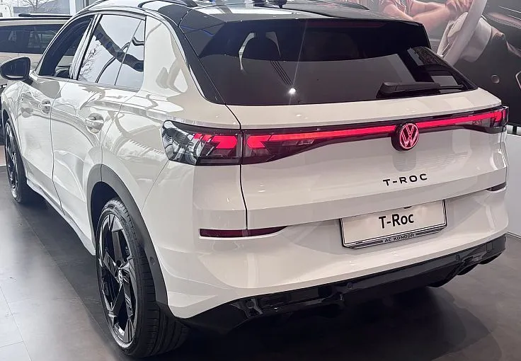 Zunanja slika - Volkswagen T-Roc - R-Line 1.5 eTSI - 4