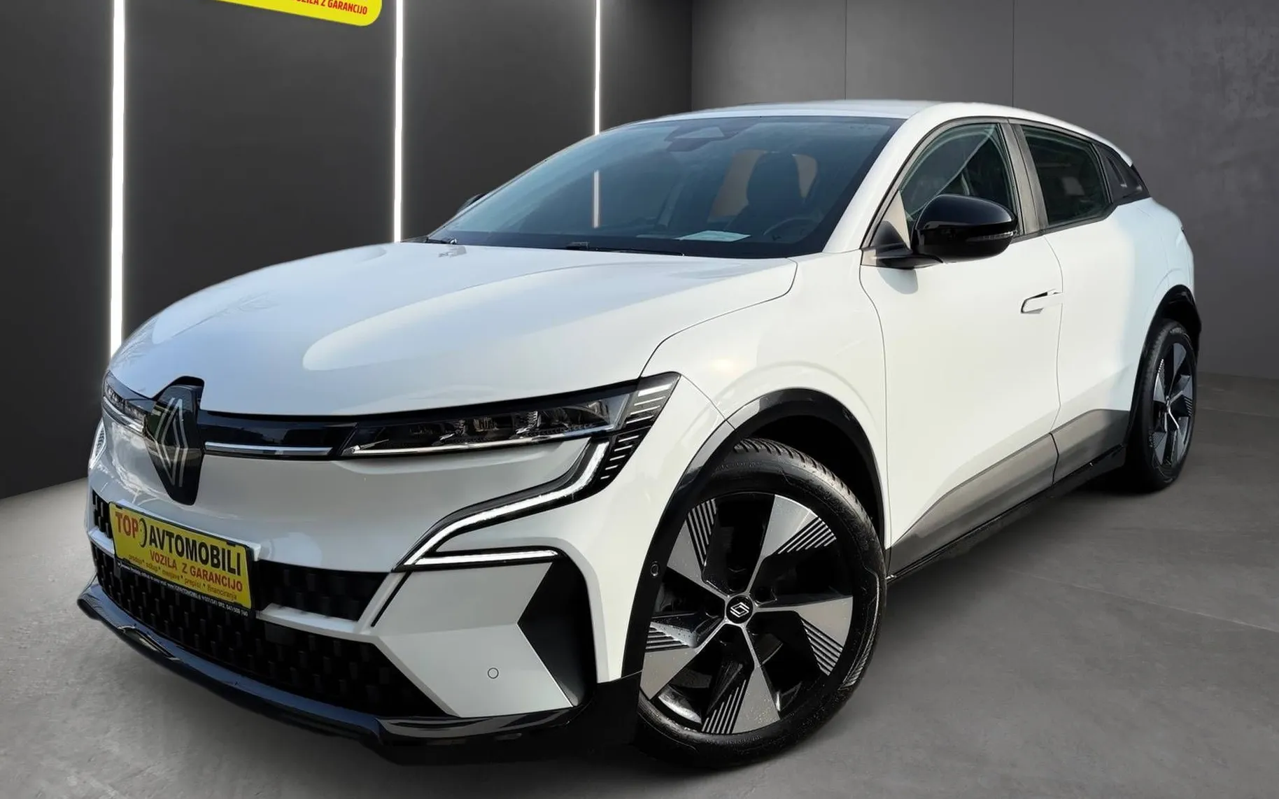 Zunanja slika - Renault Megane E-tech - equilibre EV40 96kW  SUBVENCIJA 3000 EUR ... - 1