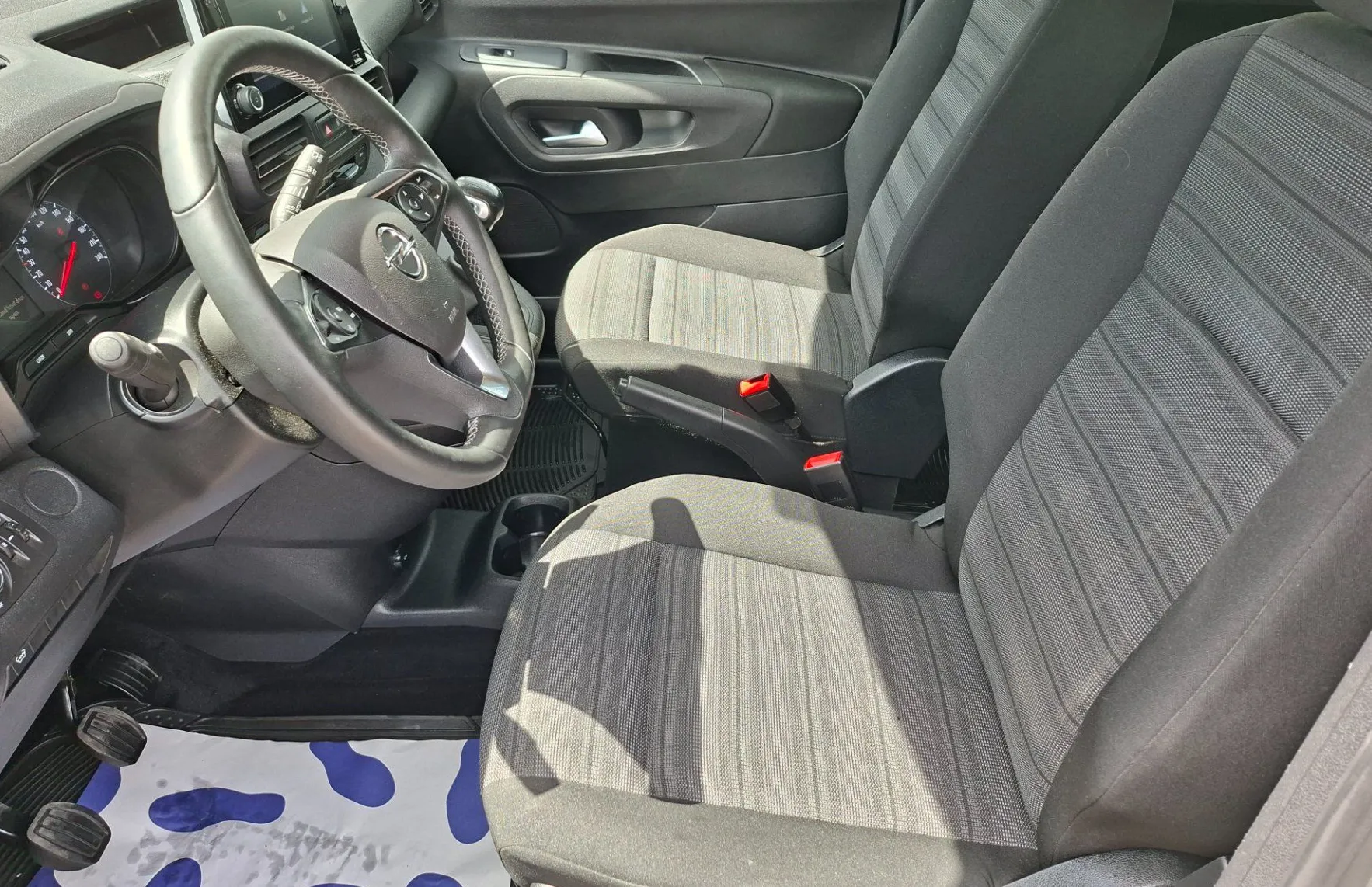 Zunanja slika - Opel Combo - LIFE 1.5 DTH Kamera 360 navigacija gr. volana - 8