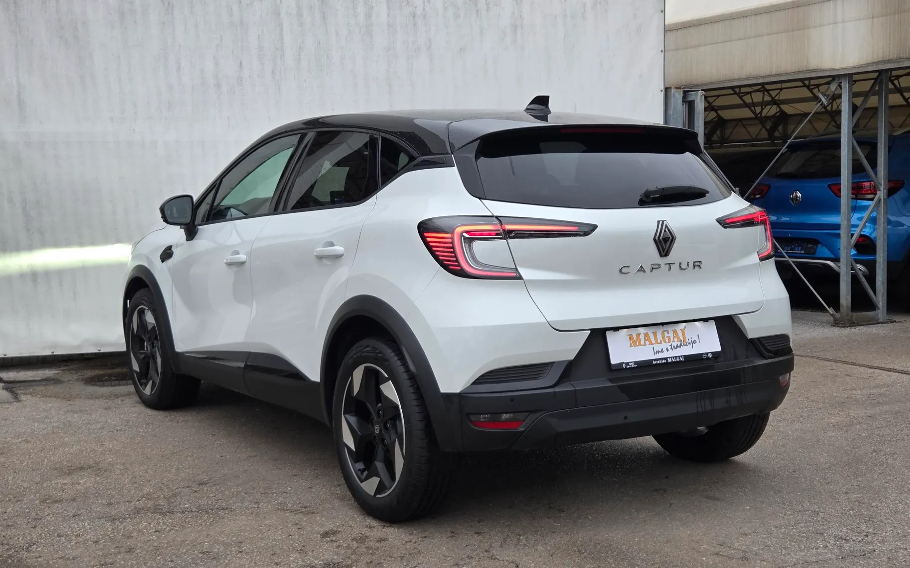 Zunanja slika - Renault Captur - Techno TCe140 Avtomatik+Navi Park+Zimske gume - 5