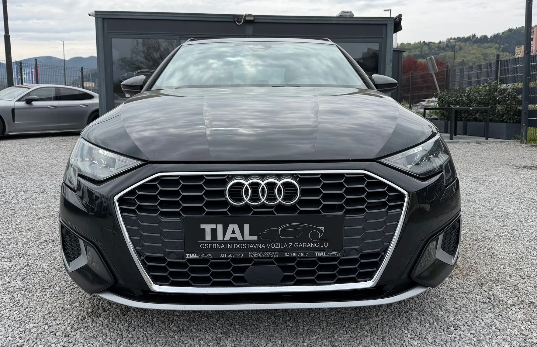 Zunanja slika - Audi A3 - 30 TDI SPORTBACK-ACC-NAVI-VIRTUAL-17COL-VELIK SERV - 2