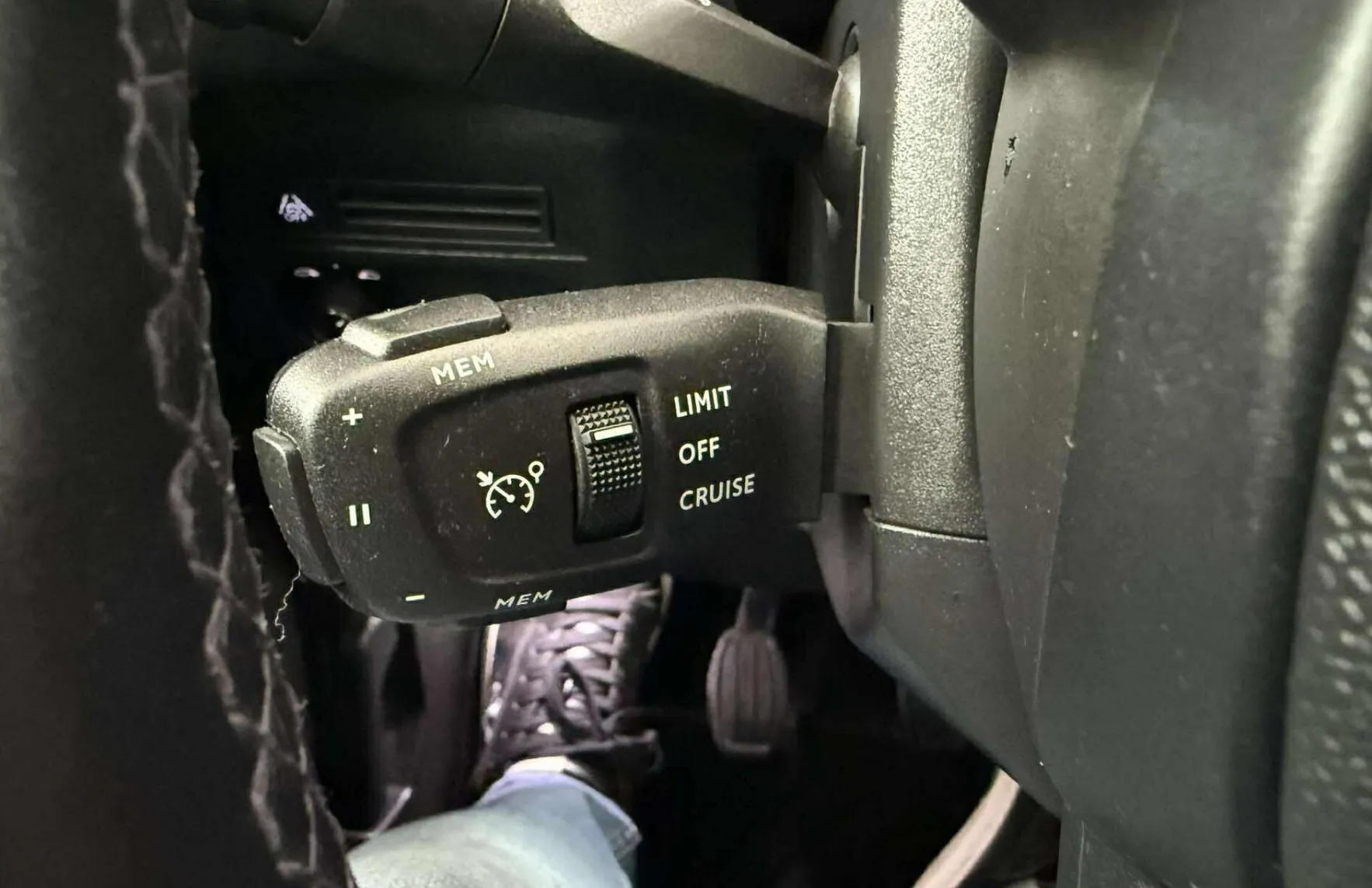 Zunanja slika - DS DS 3 Crossback - Crossback Perform. Line 1.5L BlueHDi.81KW NEMŠKI.U - 7