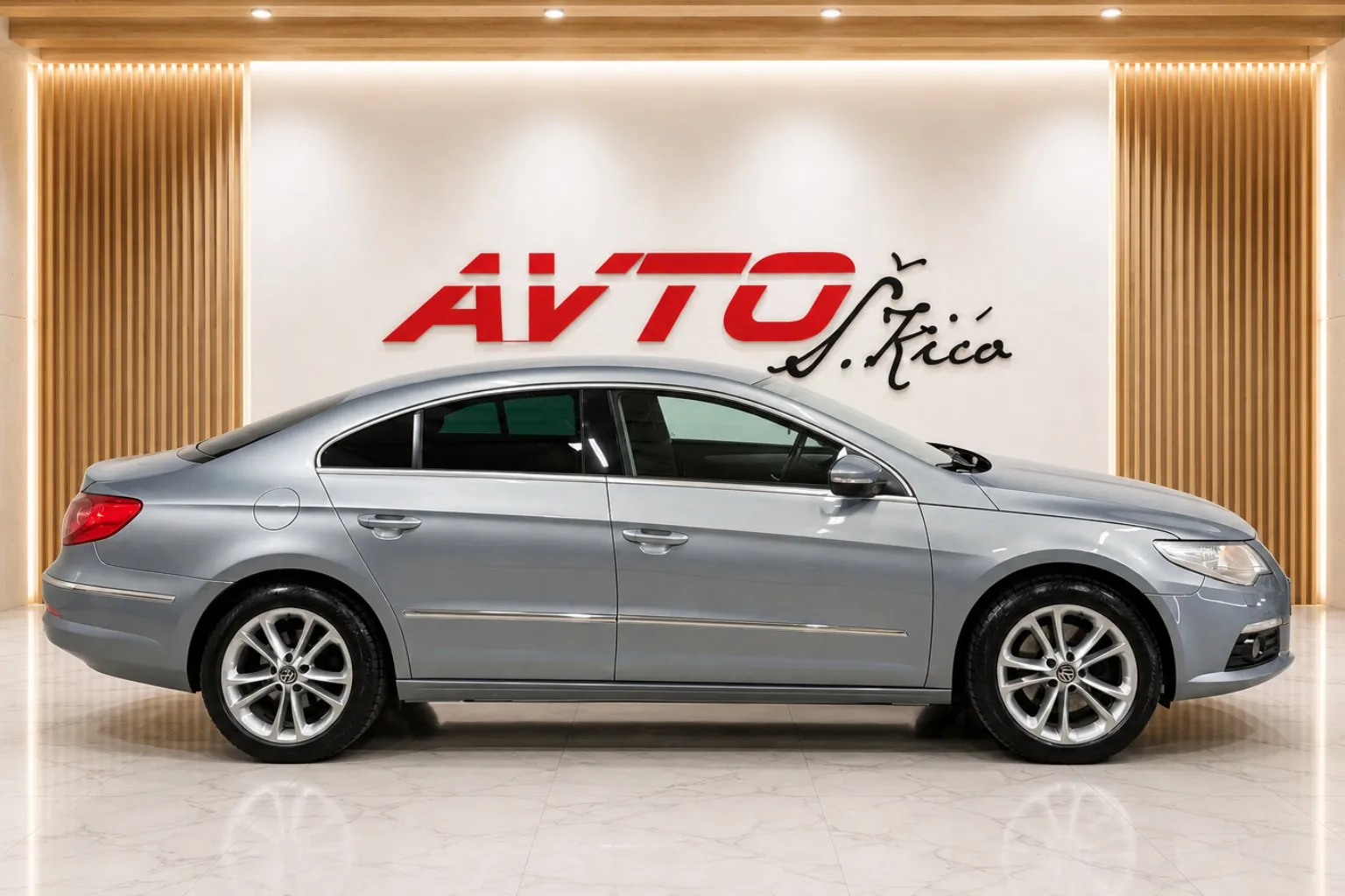 Zunanja slika - Volkswagen Passat CC - 2.0 TDI-BI-XENON-SPORT LINE-ALU-CROM-PDC-TEMPOMAT. - 4