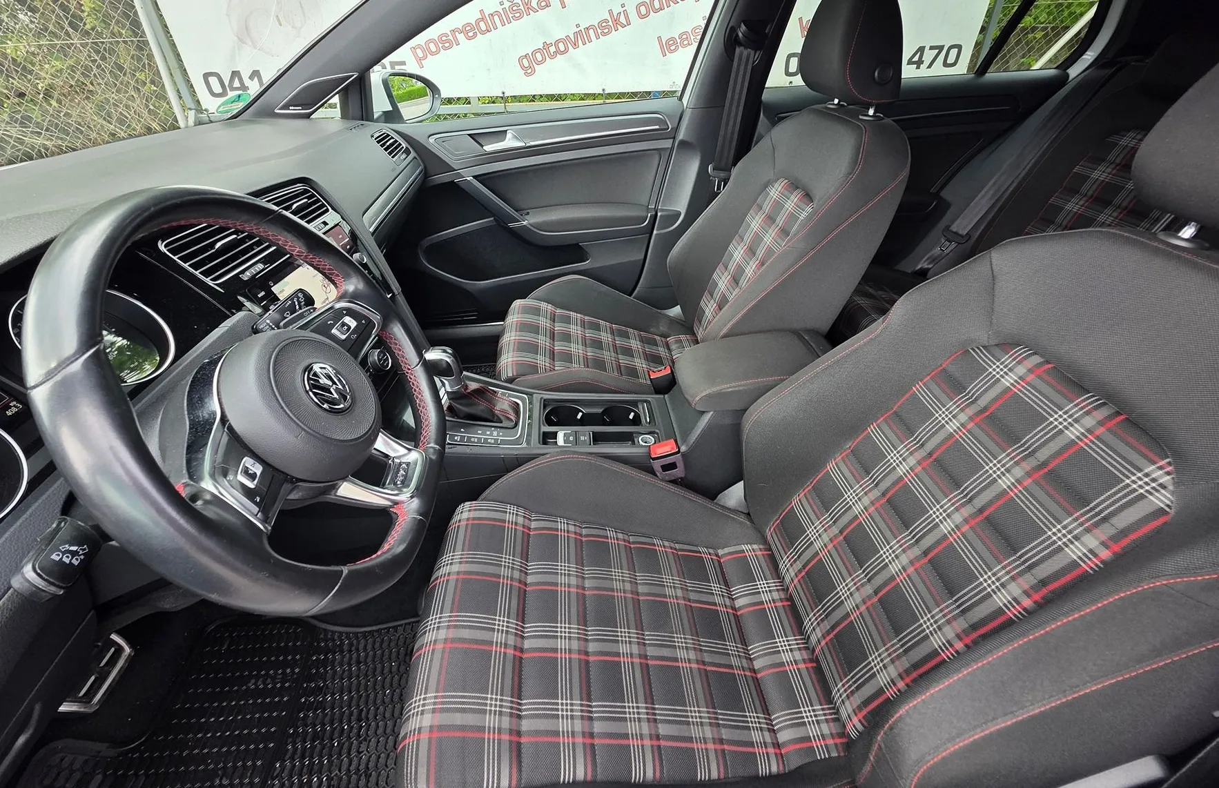 Zunanja slika - Volkswagen Golf - 2.0 GTI BMT DSG LED-ALU-GRETJE SEDEŽEV-NAVI - 9