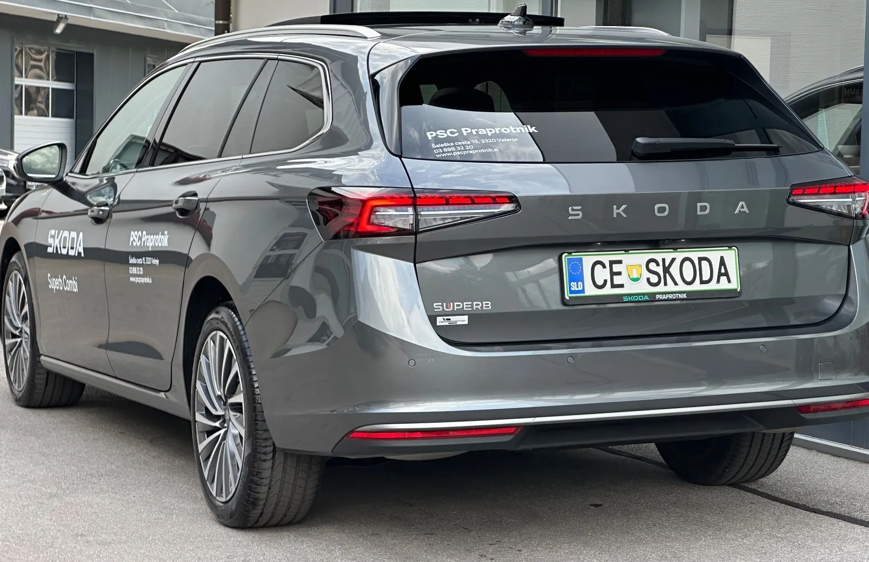 Zunanja slika - Škoda Superb - Combi L K 2.0 TSI DSG - 6