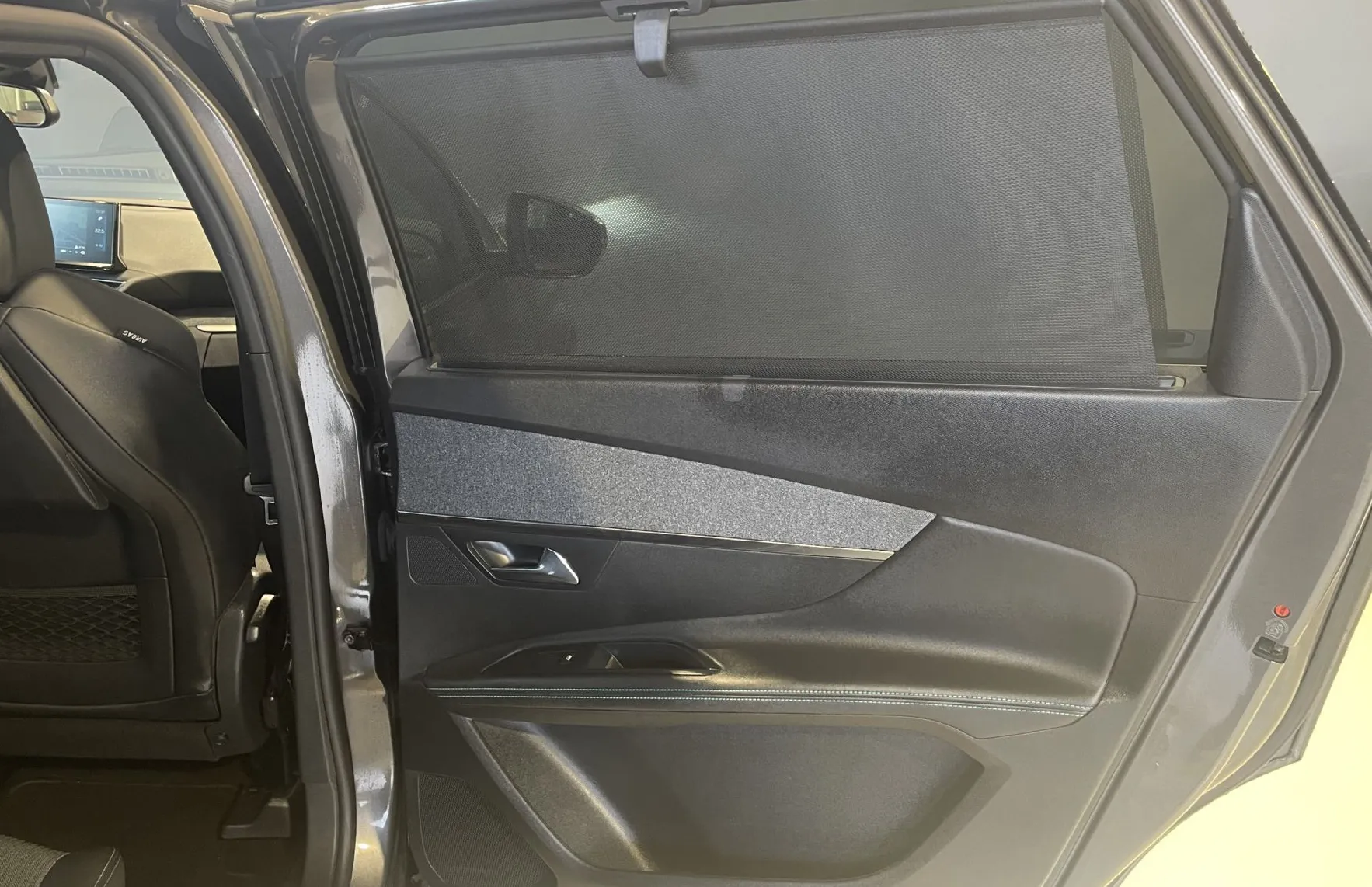Zunanja slika - Peugeot 5008 - 7SEDEŽEV-VIRTUAL-NAVI-360KAM-LED-KEYLESS-ALU - 11