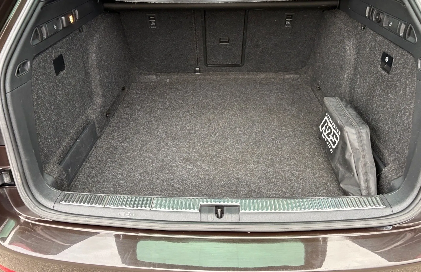 Zunanja slika - Škoda Superb - 2.0 TDI L K Combi DSG 4X4 ... - 11