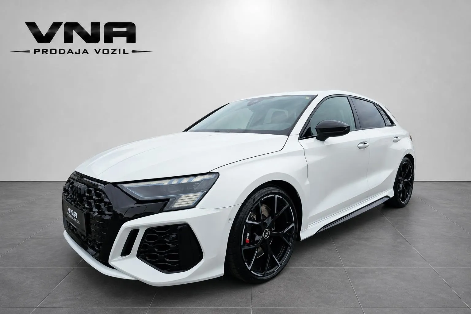 Zunanja slika - Audi RS3 - Sportback quattro TFSI |VIRTUAL|BANG|RADAR|KAMERA| - 1