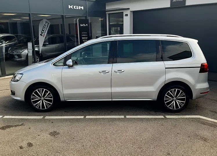 Zunanja slika - VW Sharan - 2.0 TDI ALLSTAR + PANORAMA+DRSNA VRATA+7 SEDEŽEV - 4