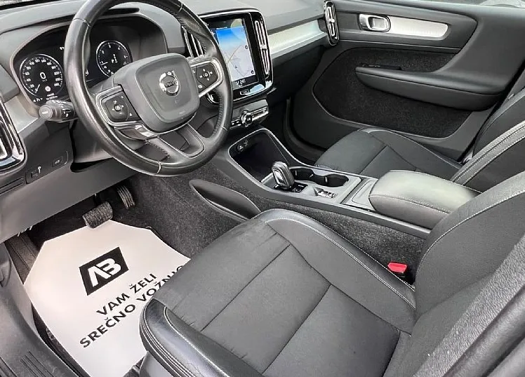 Zunanja slika - Volvo XC40 - D3+LED+NAVI+KAMERA+ALU+KEYLESS GO+AUTO HOLD - 10