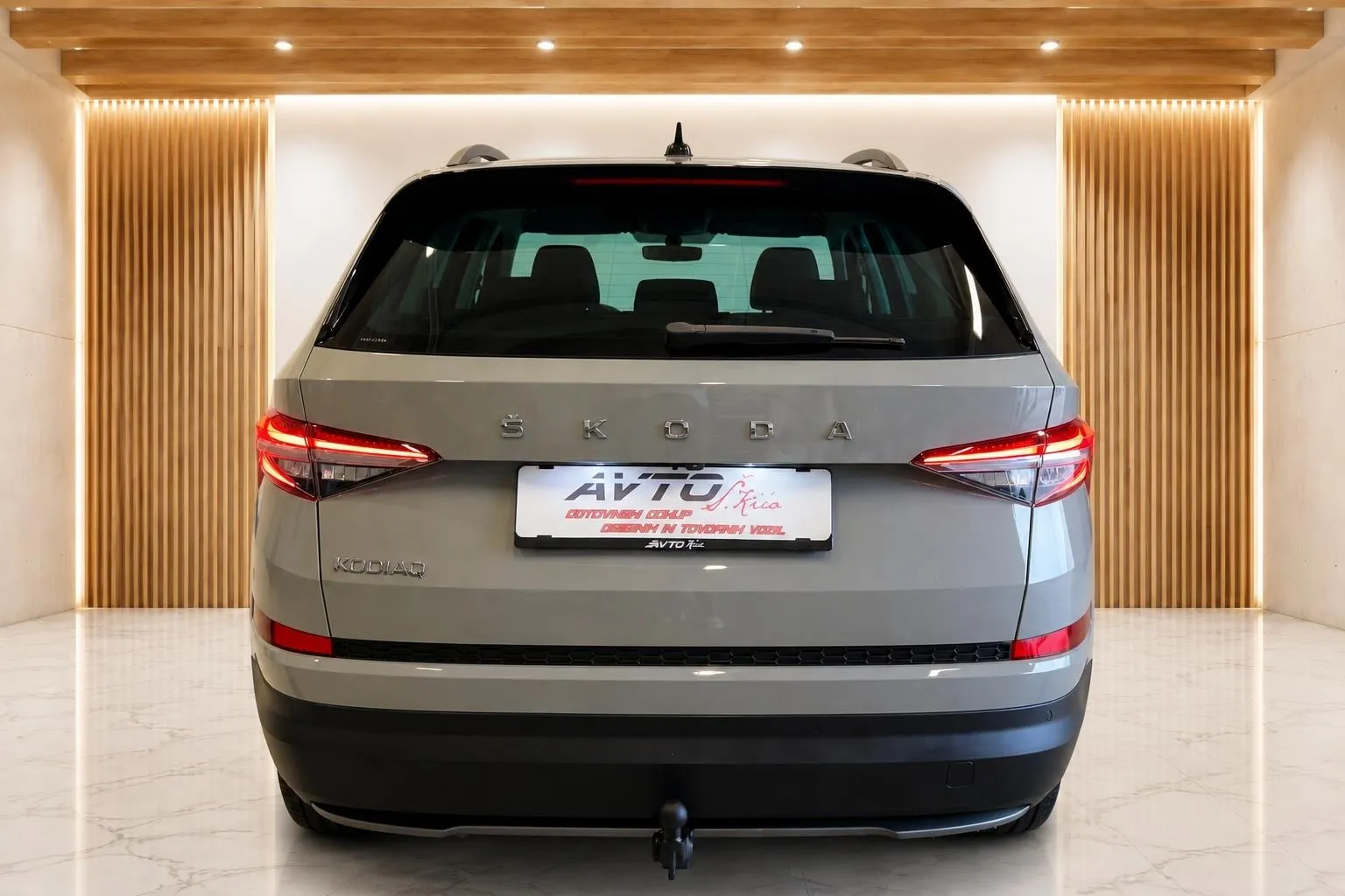 Notranja slika - Škoda Kodiaq - 2.0 TDI-DSG-LED-KAMERA-ACC-PDC-NAVI-VLEČNA KLJUKA - 8