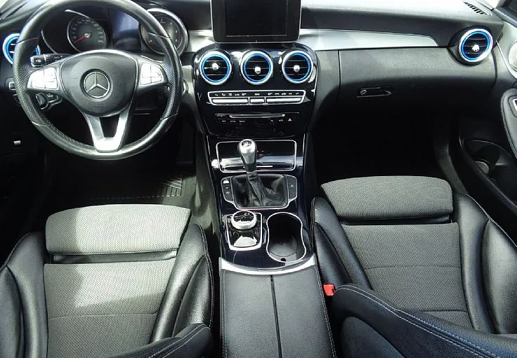 Zunanja slika - Mercedes-Benz C-Razred - 200d - LED ŽAROMETI - NAVI - PARK SENZORJI - 6