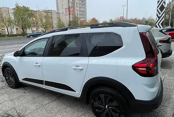Zunanja slika - Dacia Jogger - Expression 110 + Paket Varnost + My Revision - 2