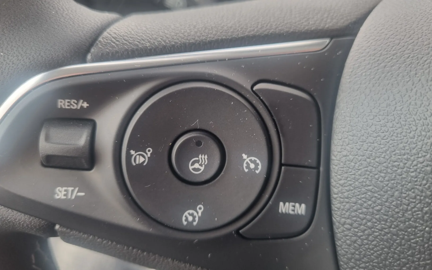 Notranja slika - Opel Combo - LIFE EV 100KW - 3.000€ SUBVENCIJE - VOZILO JE NOVO - 5