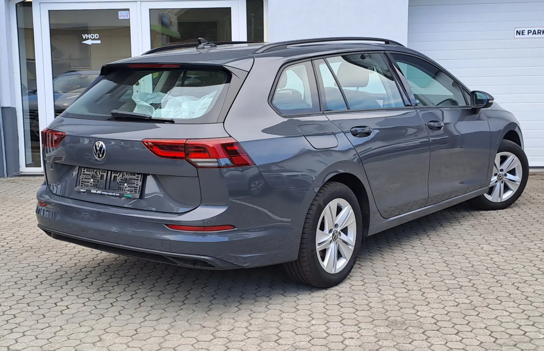 Zunanja slika - Volkswagen Golf - Variant 2.0 TDI BMT Life - 4
