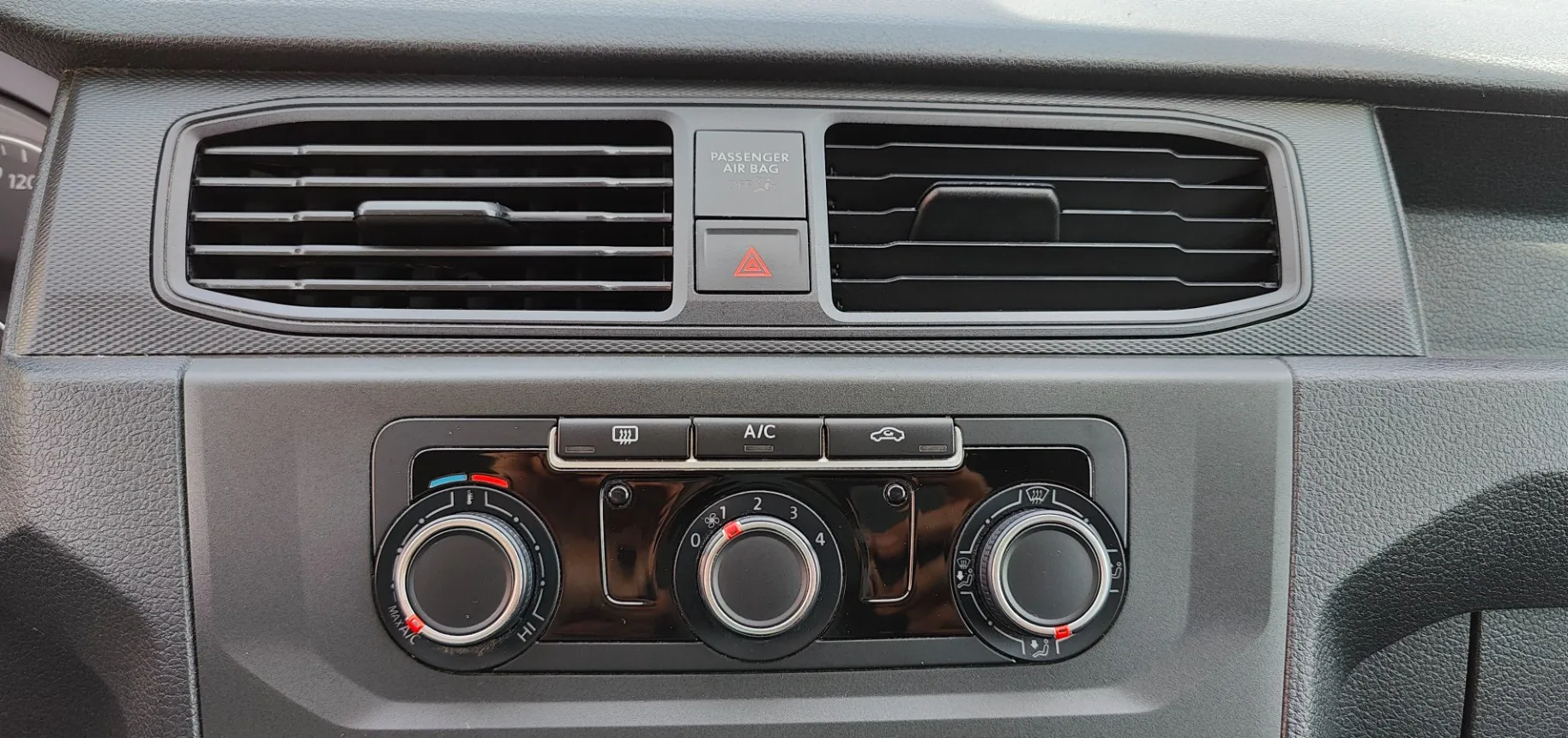 Zunanja slika - VW Caddy - 2.0 TDI DSG 75kW N1 tovorno DDV PDC USNJE BT - 14