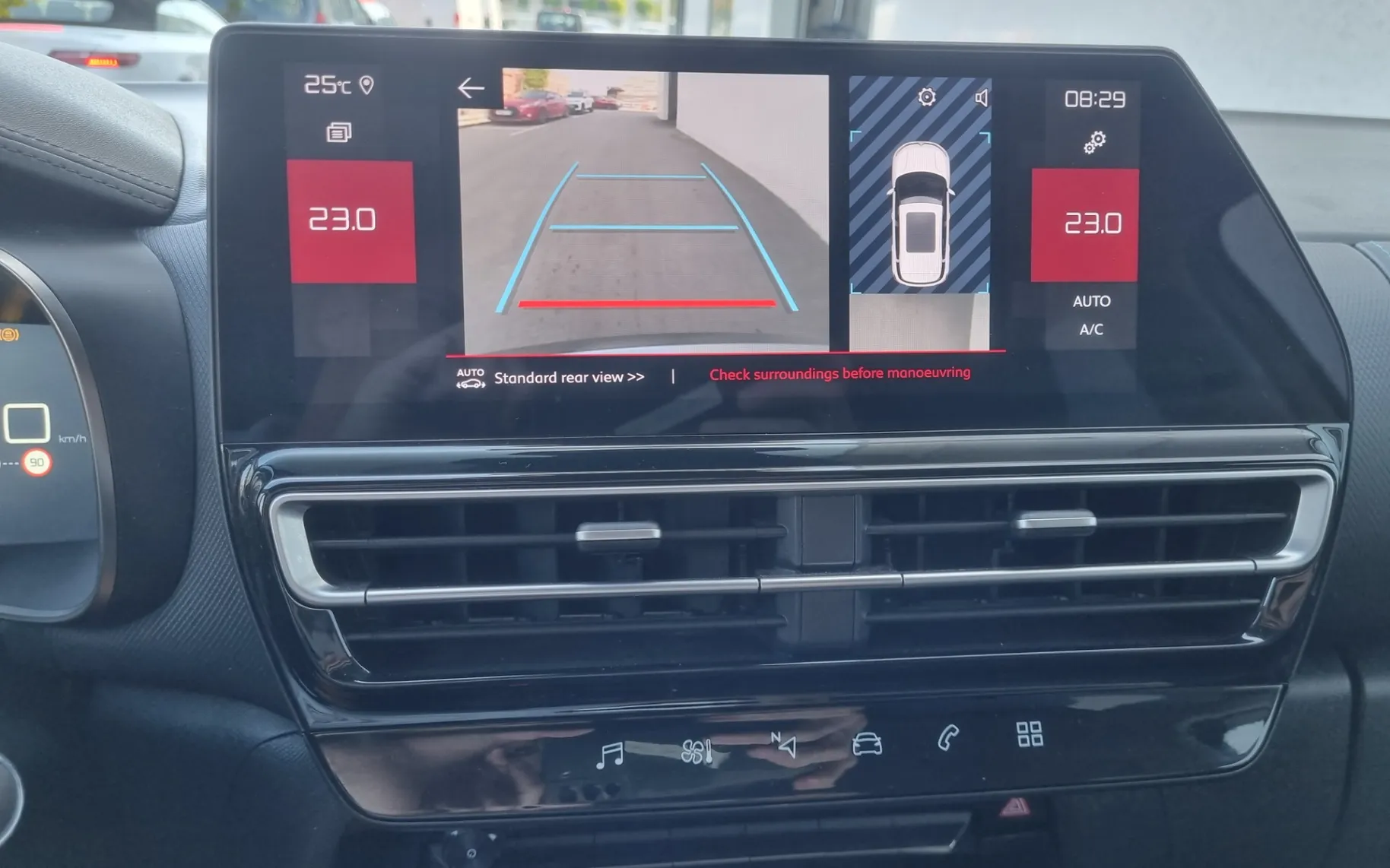 Zunanja slika - Citroën C5 - Aircross 1.2 PT Plus - MALO KM - POTRJENA SERVISNA KNJIGA - 13