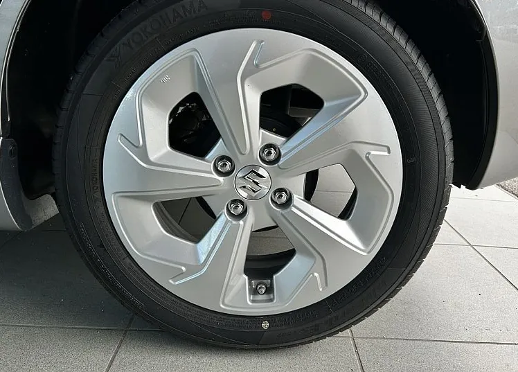 Zunanja slika - Suzuki Swift - 1.2 HIBRID PREMIUM - 12