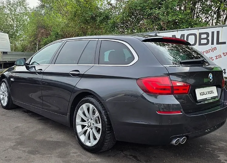 Zunanja slika - BMW Serija 5 - Touring: 525D AVTOMATIK LED-NAVI-GRETJE SEDEŽEV-ALU - 6