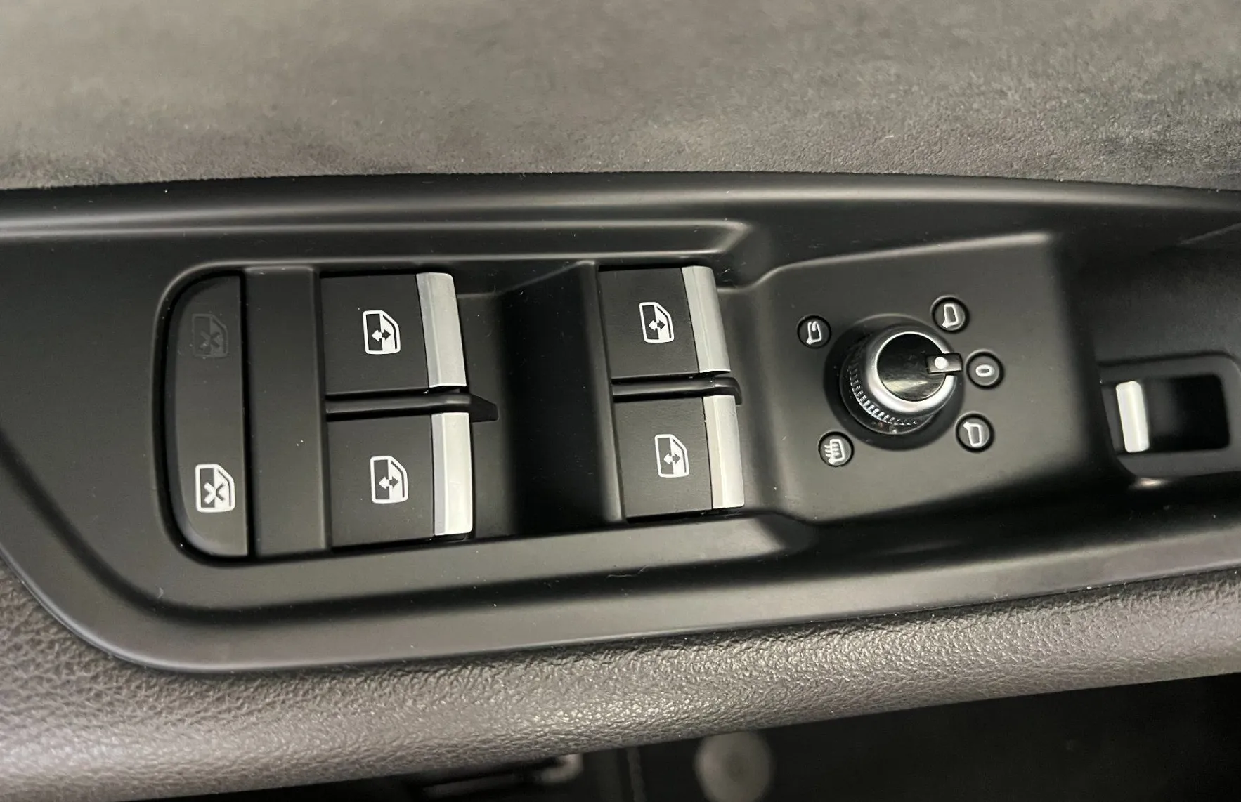 Zunanja slika - Audi A4 - Avant 30 TDI S line S tronic.KAMERA.NAVI.USNJE.LED. - 12