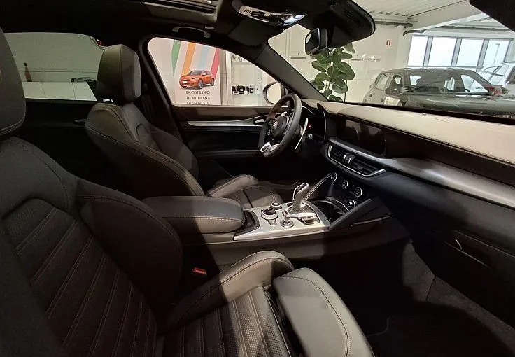 Zunanja slika - Alfa Romeo Stelvio - Intensa 2.0 Turbo 280 Q4 - 9