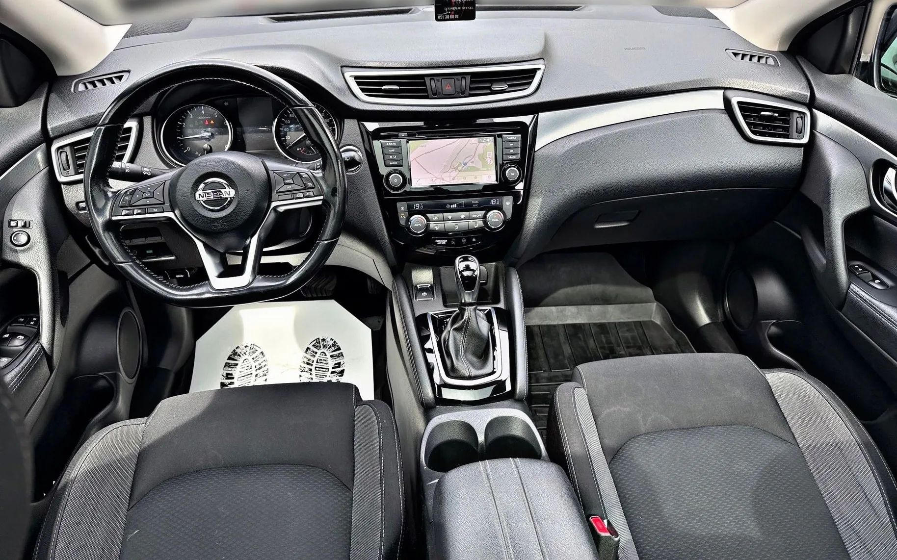 Notranja slika - Nissan Qashqai - 1.3 DIG-T 160 TEKNA•AVT•PANO•ACC•360•LANE•KOT NOV. - 14