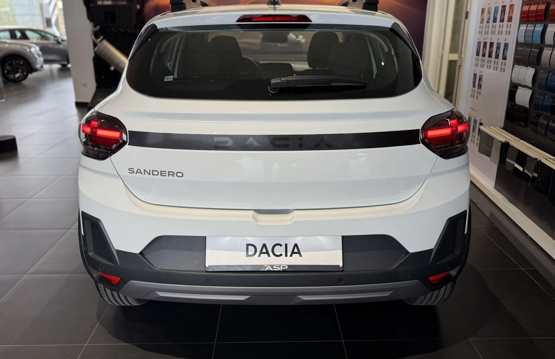 Zunanja slika - Dacia Sandero - TCe 110 Stepway Essential - 6