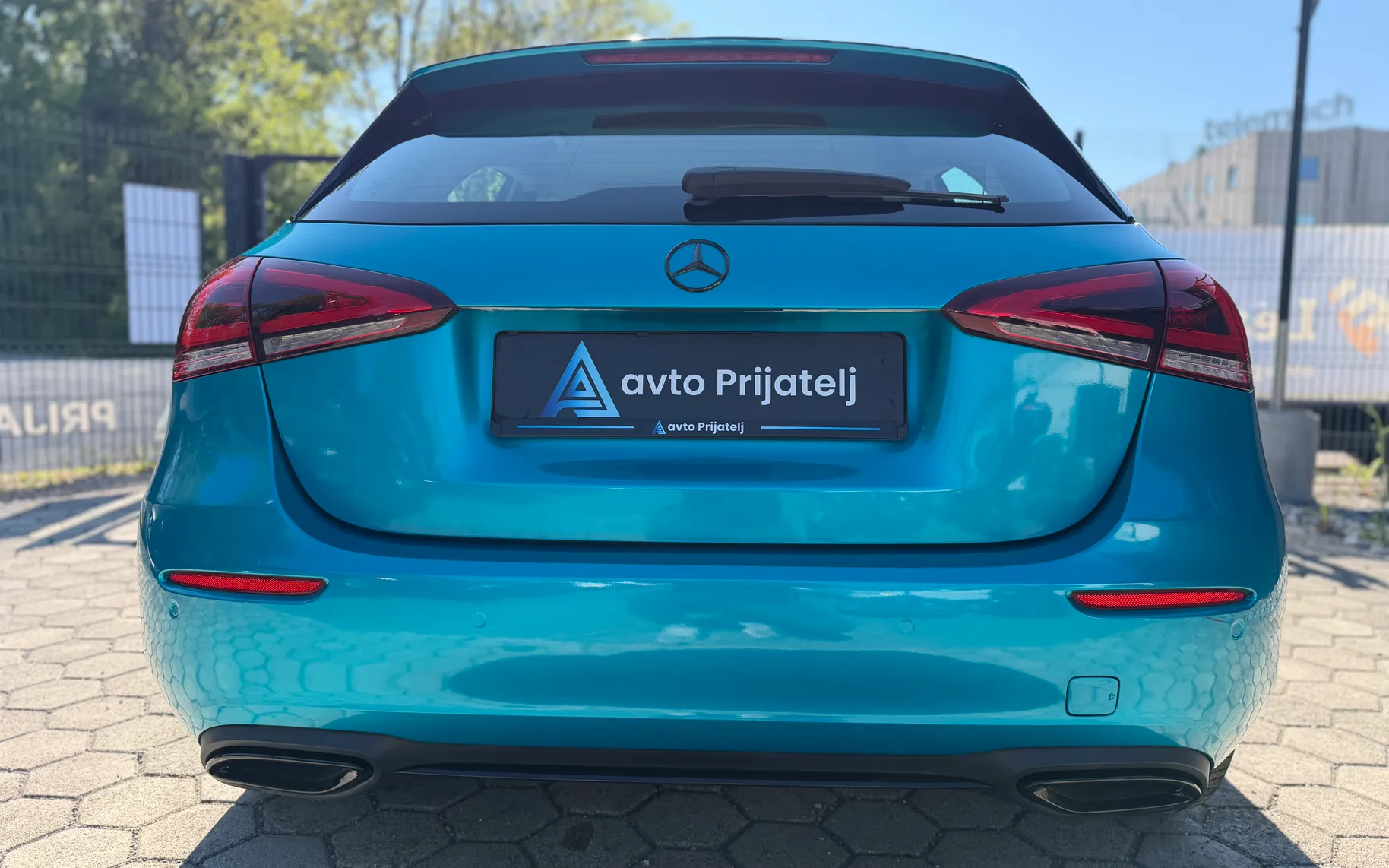 Zunanja slika - Mercedes-Benz A Class Long - A-Razred A 220 d AMG Line Avt. - 6