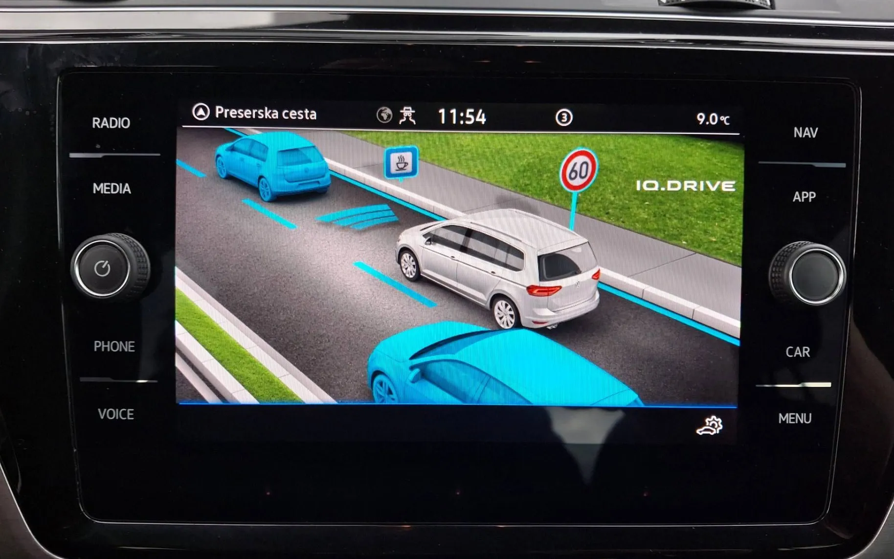 Zunanja slika - VW Touran - 2.0 TDI DSG-DEC.AKCIJA VIRTUAL ACC NAVI KAM - 16