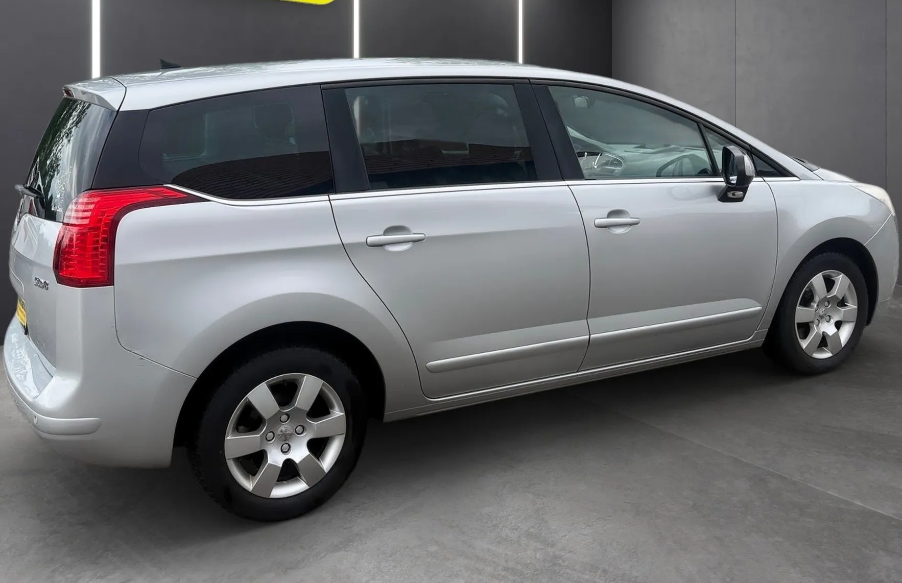 Zunanja slika - Peugeot 5008 - MOŽNOST FINANCIRANJA BREZ POLOGA - 8