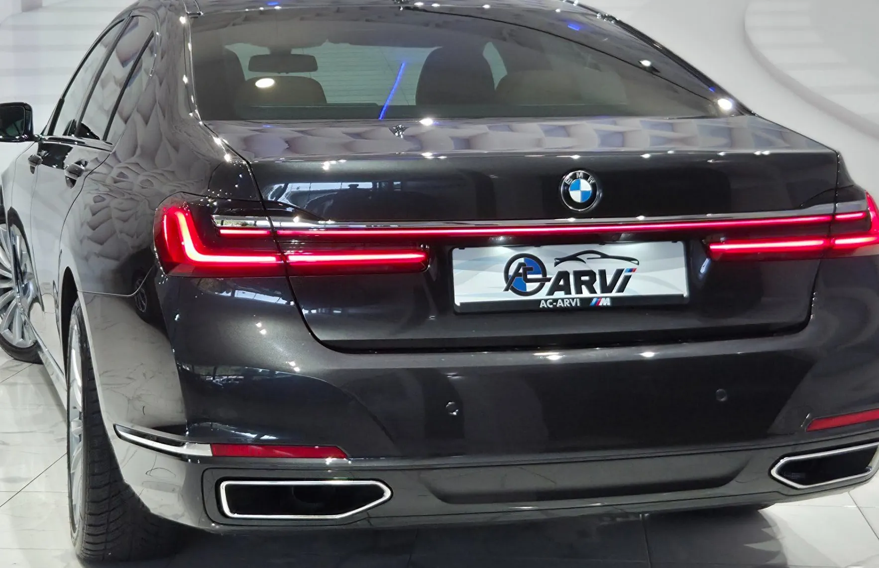 Zunanja slika - BMW Serija 7 - : 730d Avt-RADAR-WEBASTO-SOFT-HLAJ-KAM360-PANO - 6