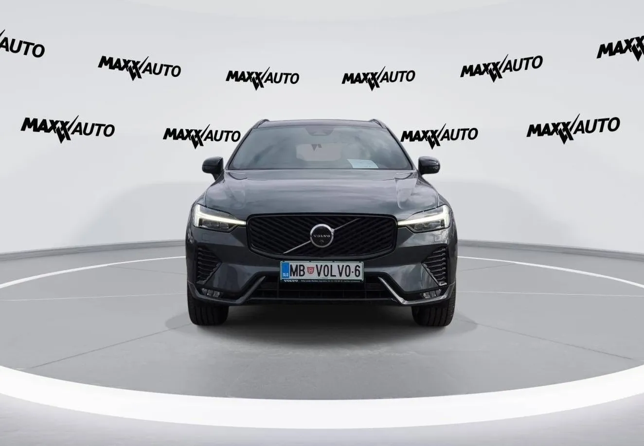 Zunanja slika - Volvo XC60 - B5P AWD Plus Dark Avt. - 8
