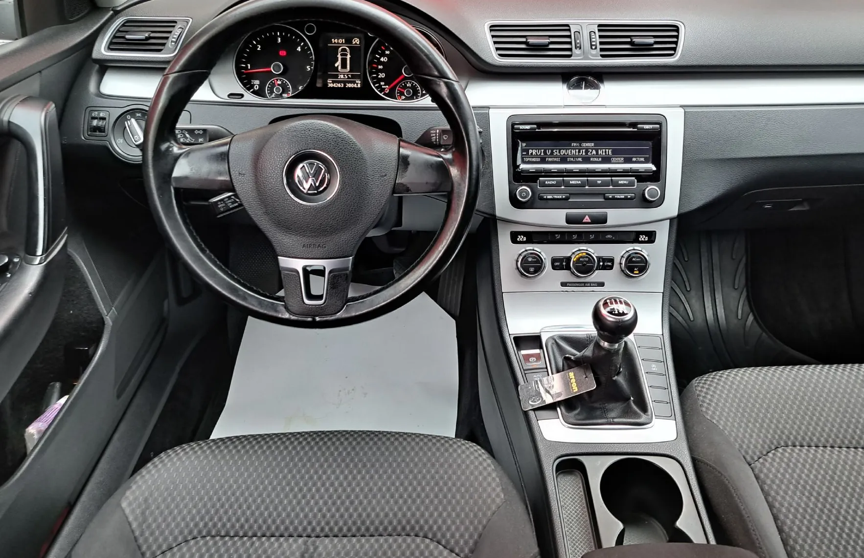 Zunanja slika - VW Passat - Variant 1.6 TDI  Comfortline -ODLIČEN- - 9