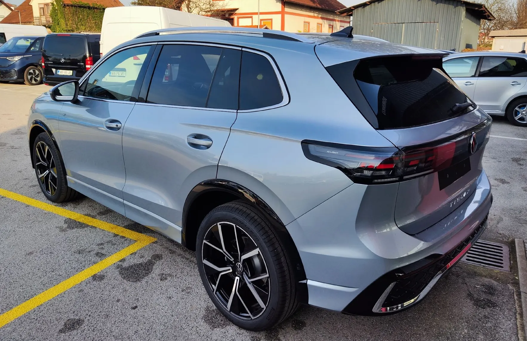 Zunanja slika - Volkswagen Tiguan - 2.0 TDI DSG 4JOY 110kW - 5