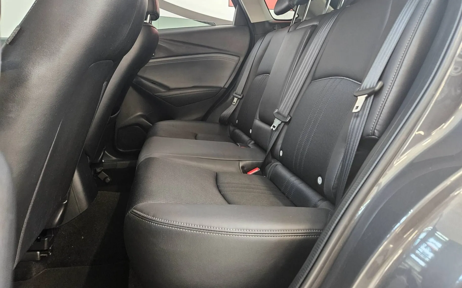 Notranja slika - Mazda CX-3 - CD115 Attraction - 10