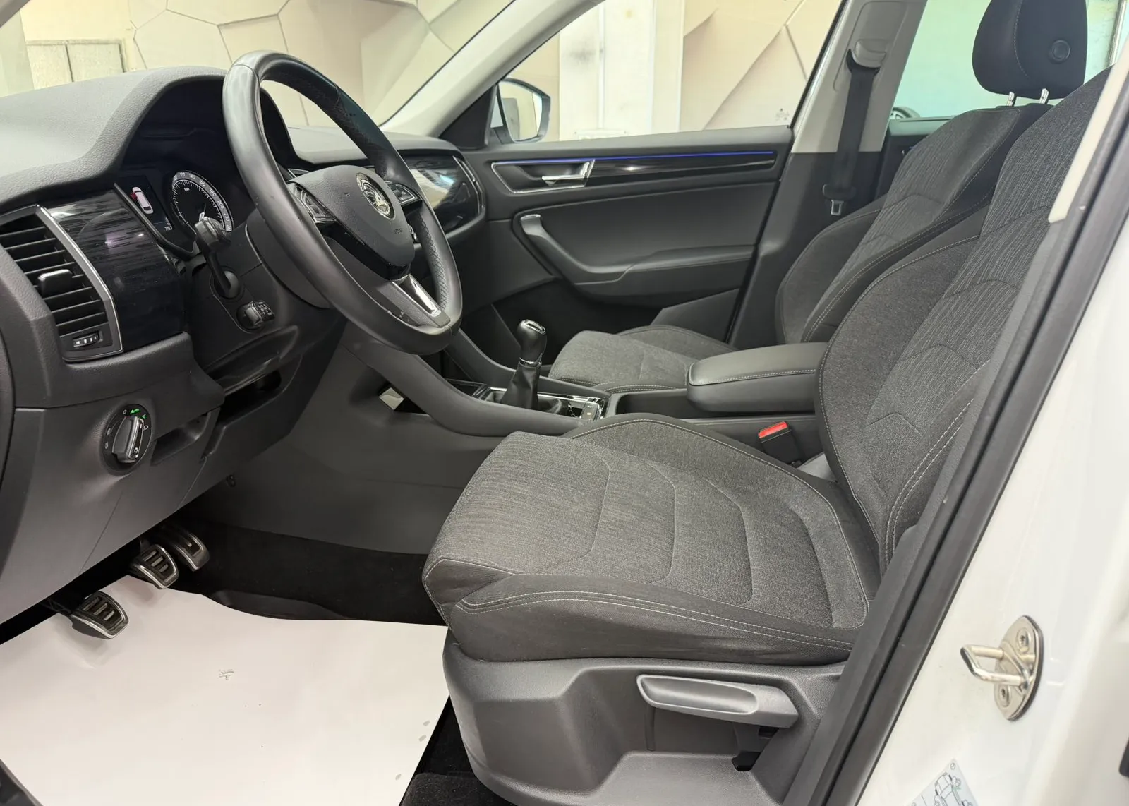 Zunanja slika - Škoda Kodiaq - 4x4 2,0 TDI L&K - 8