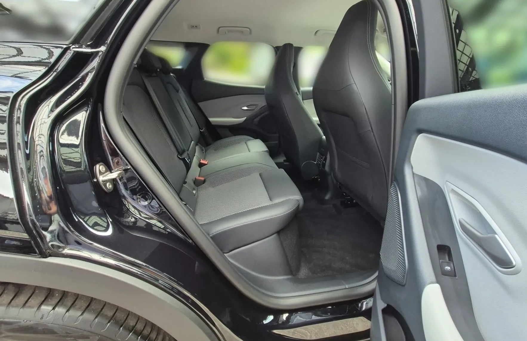 Zunanja slika - Ford Explorer - EV 52kWh 170PS AUT - 12