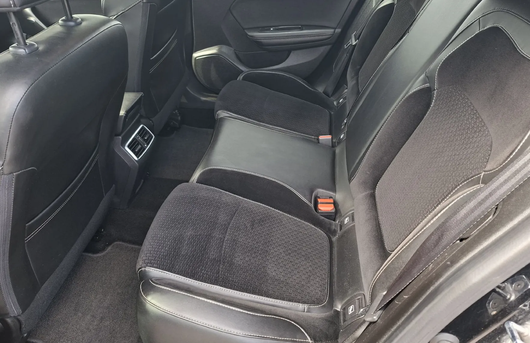 Zunanja slika - Renault Mégane - Megane Energy 1.2 TCe INTENS 4X NOVE ZIMSKE GUME - 8