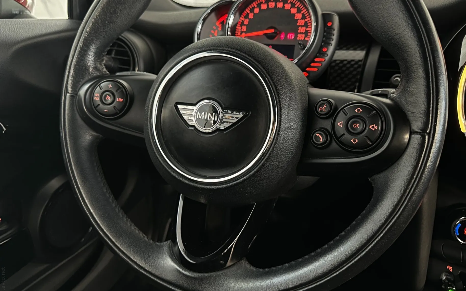Notranja slika - MINI Cabrio - Cooper SD  Avt. ... - 12