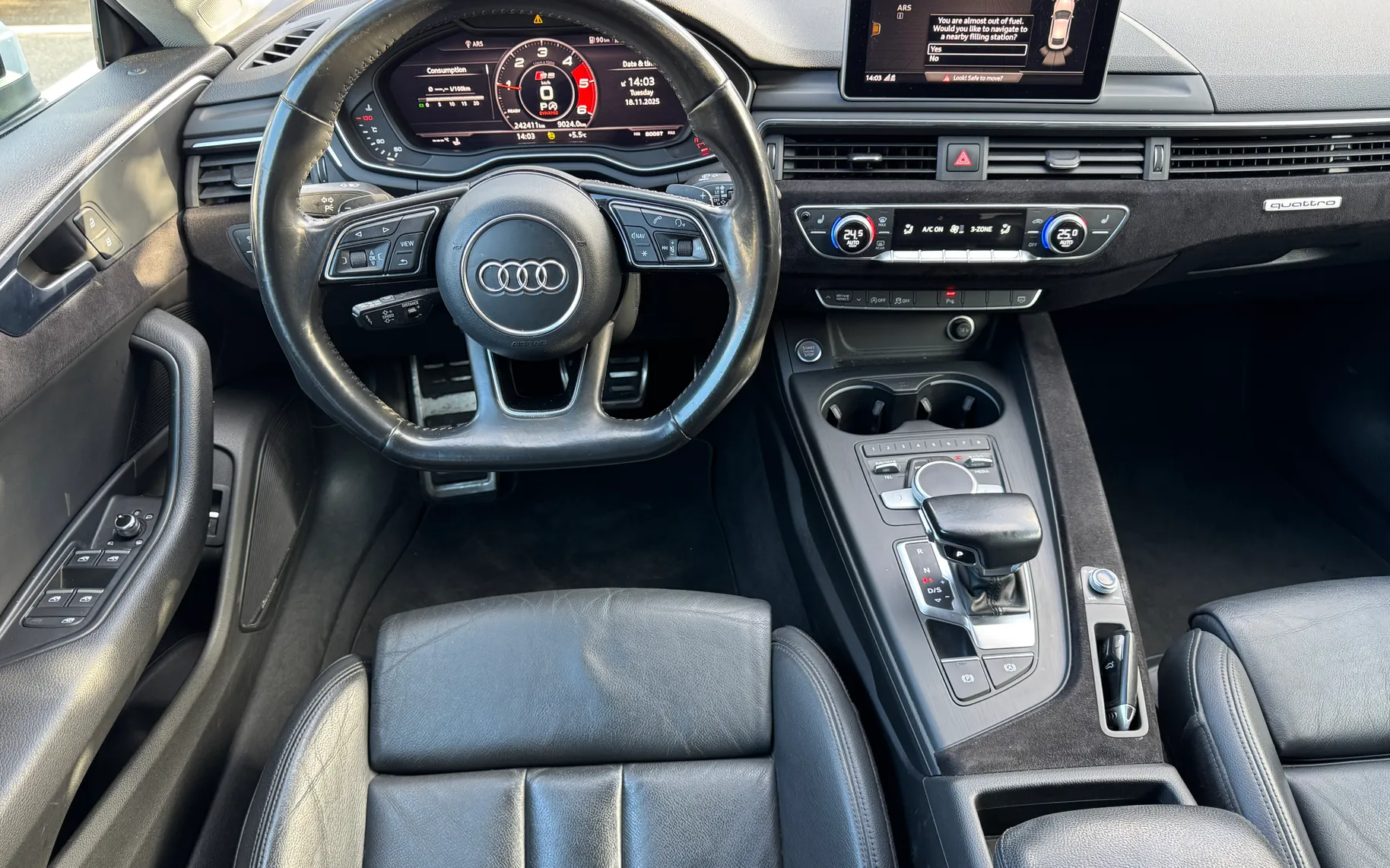 Notranja slika - Audi A5 - Coupé quattro 3,0 TDI S-tronic - 5