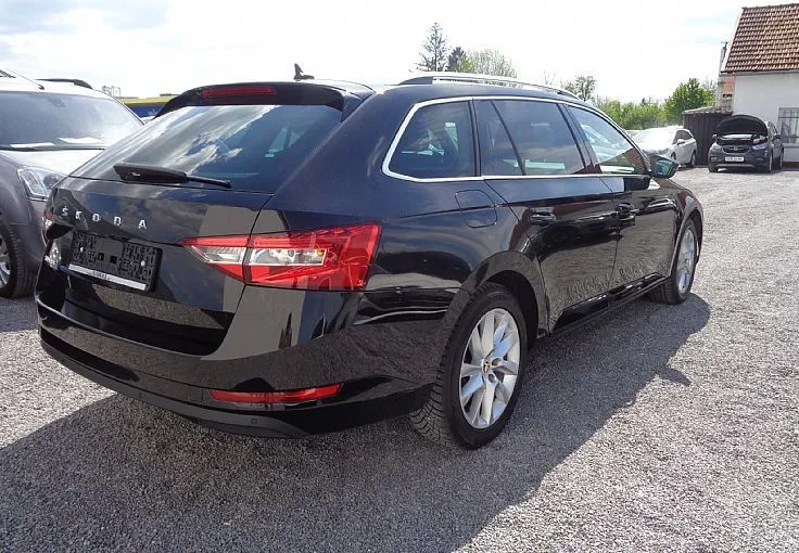 Zunanja slika - Škoda Superb - 2.0 TDI AUTOMATIC - NAVI - KAMERA - VSA ZGODOVINA - 4